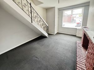Lounge- click for photo gallery